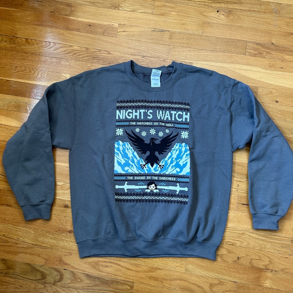 Grey men’s pull over sweater